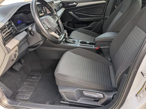 Used 2025 Volkswagen Jetta S FWD image 11