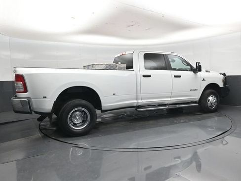 Used 2024 RAM 3500 Big Horn AWD/4WD image 29