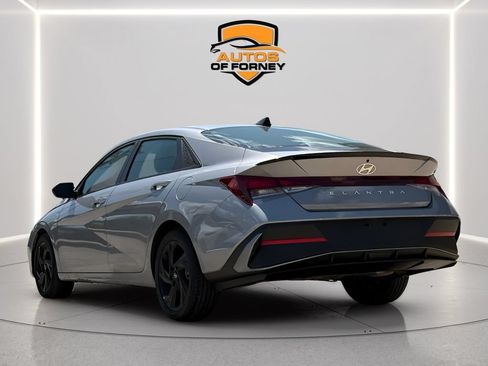 Used 2026 Hyundai Elantra Sport FWD image 2