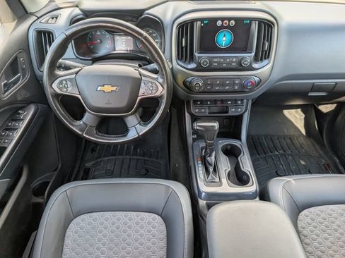 Used 2015 Chevrolet Colorado Z71 AWD/4WD image 6