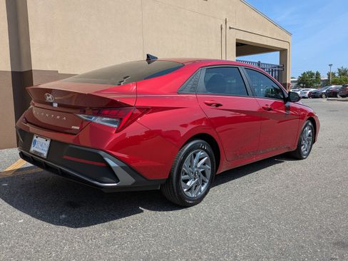 New 2026 Hyundai Elantra Blue image 5