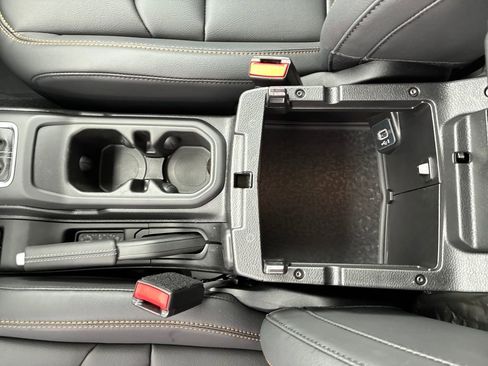 New 2025 Jeep Wrangler Sahara image 25