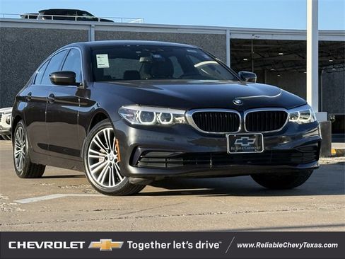 Used 2019 BMW 530i xDrive w/ Convenience Package image 2