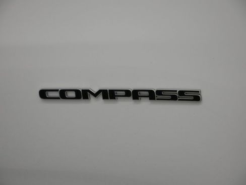 Certified 2022 Jeep Compass Latitude image 52