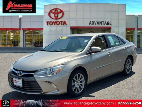 Used 2016 Toyota Camry XLE FWD image 4