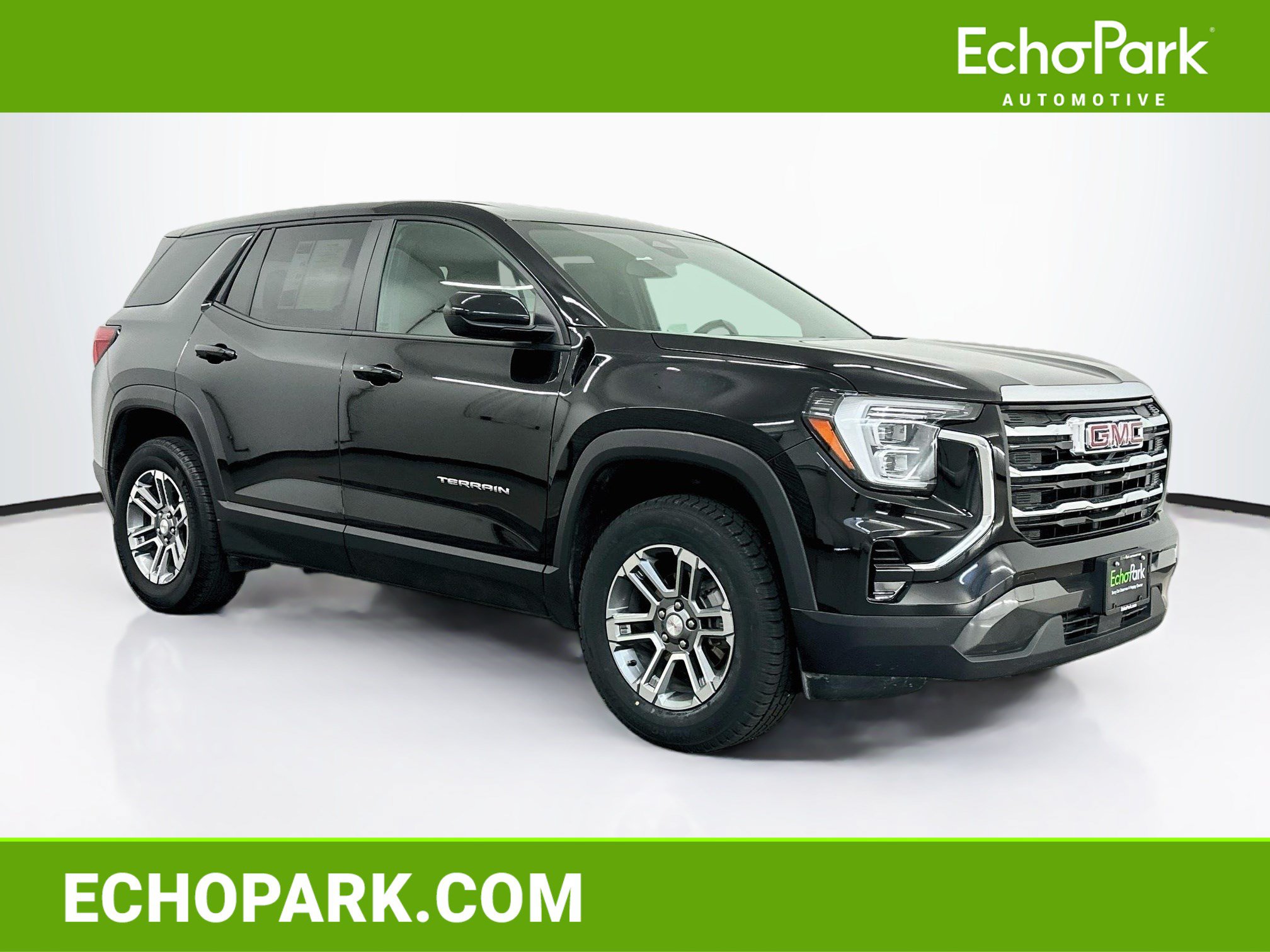 Used 2025 GMC Terrain Elevation AWD/4WD image 1