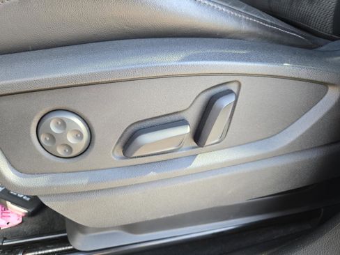 Used 2020 Audi SQ5 Premium w/ Convenience Package image 22