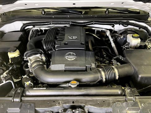 Used 2019 Nissan Frontier PRO-4X image 31