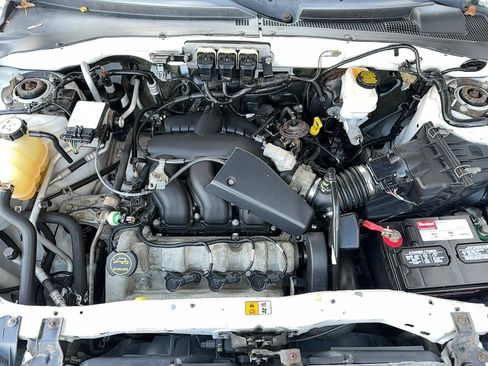 Used 2005 Ford Escape XLT image 26