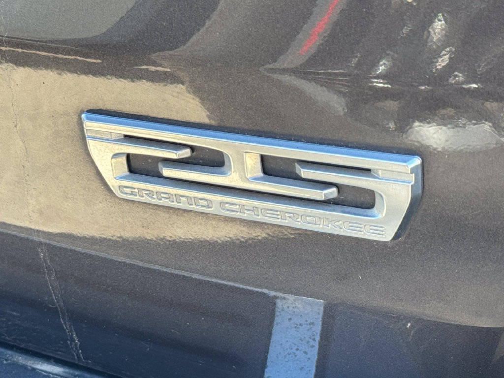 Used 2018 Jeep Grand Cherokee Limited RWD image 21