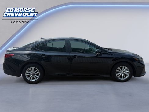Used 2026 Toyota Camry LE FWD image 6