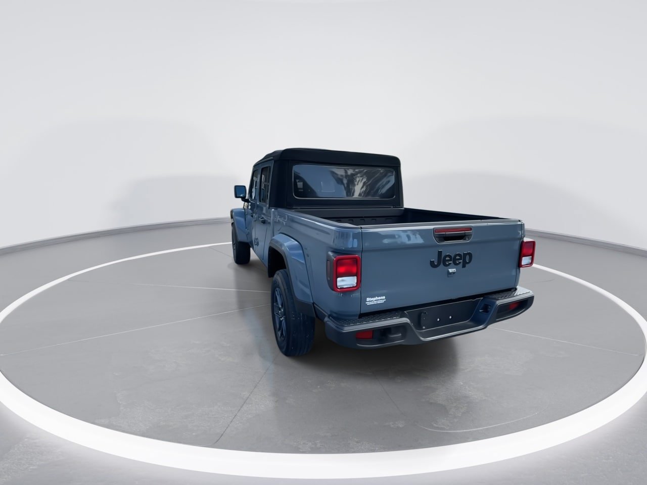 Used 2024 Jeep Gladiator Sport AWD/4WD image 15
