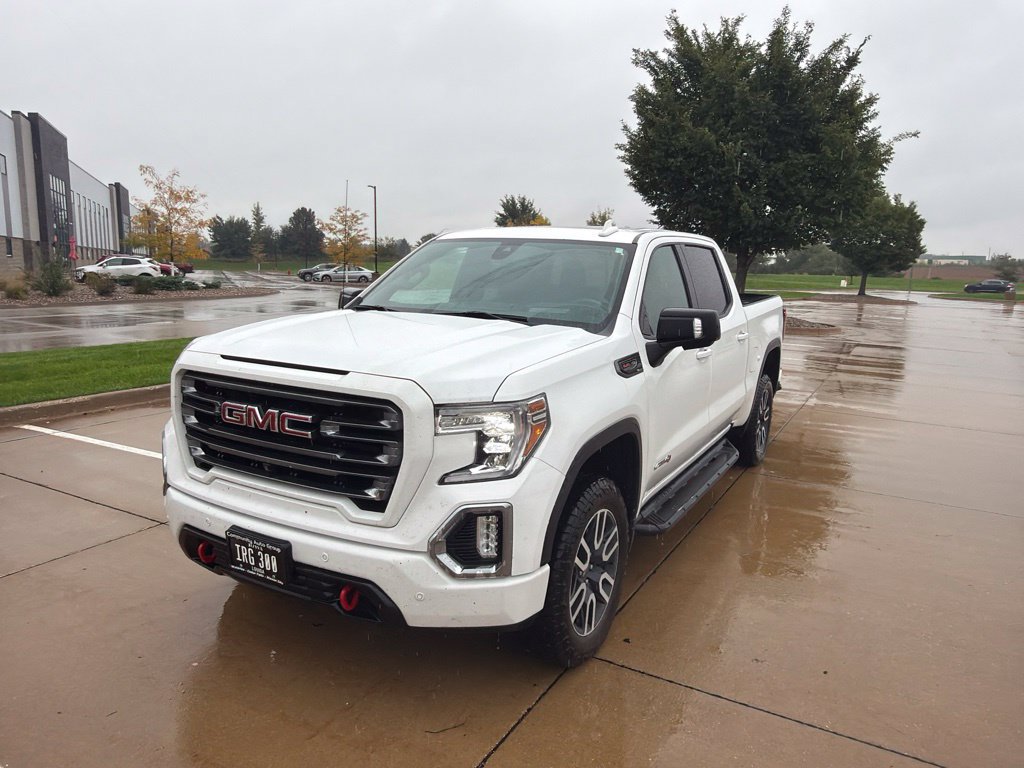 Used 2022 GMC Sierra 1500 AT4 w/ AT4 Premium Package AWD/4WD image 2