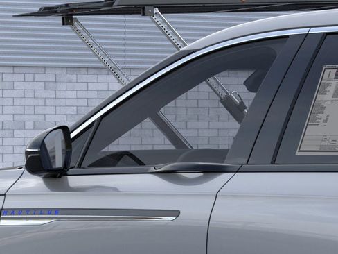 New 2026 Lincoln Nautilus Premier image 20