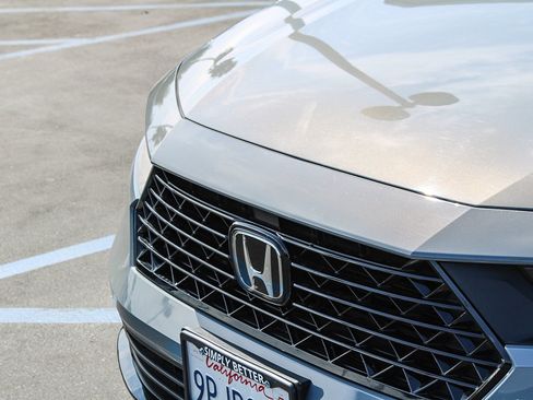 Used 2024 Honda Accord Sport image 6