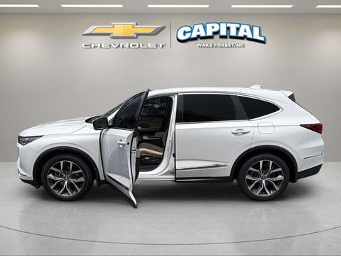 Used 2023 Acura MDX FWD w/ Technology Package image 9