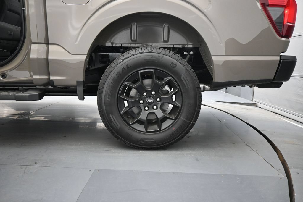 New 2026 Ford F150 STX w/ Equipment Group 201A FX4 AWD/4WD image 17
