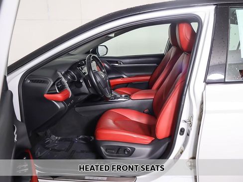 Used 2019 Toyota Camry XSE image 7