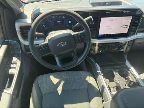 Used 2024 Ford F250 XLT w/ XLT Premium Package AWD/4WD image 18