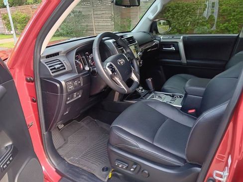 Used 2023 Toyota 4Runner Limited image 9