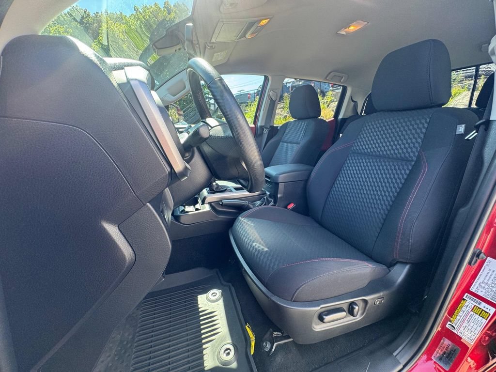 Used 2023 Toyota Tacoma SR5 AWD/4WD image 15