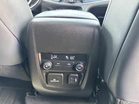 Used 2023 Buick Enclave Essence w/ Experience Buick Package FWD image 14