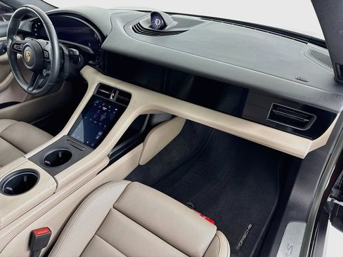 Certified 2023 Porsche Taycan 4S AWD/4WD image 32