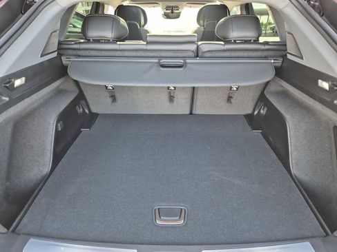 Used 2025 Cadillac Optiq Sport 1 image 27