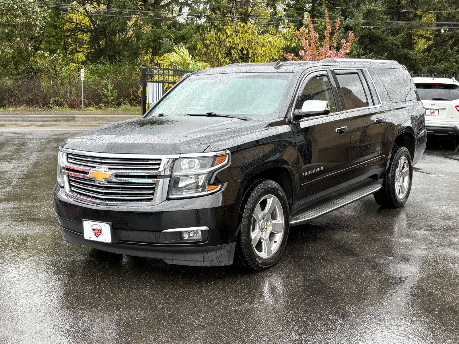 Used 2015 Chevrolet Suburban LTZ AWD/4WD image 3
