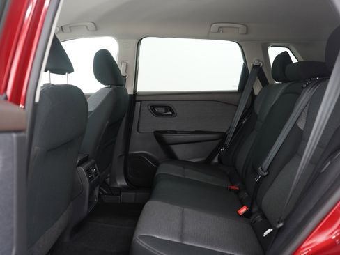 Used 2021 Nissan Rogue S image 21