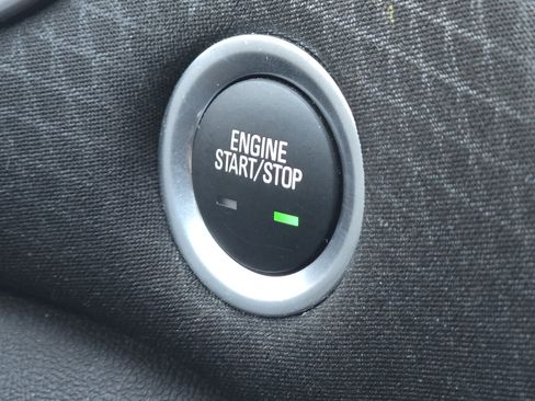 Used 2025 Chevrolet Malibu LT image 9