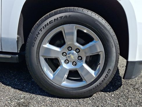 Used 2019 Chevrolet Suburban Premier AWD/4WD image 8