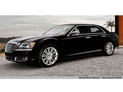 Used 2013 Chrysler 300 w/ Driver Convenience Group RWD image 1