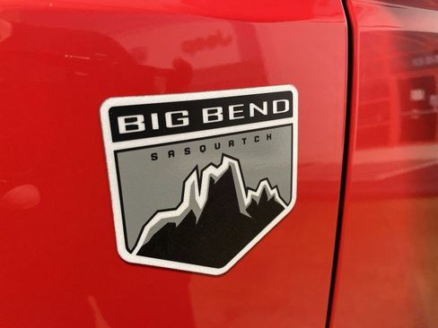 Used 2023 Ford Bronco Big Bend w/ Sasquatch Package AWD/4WD image 27