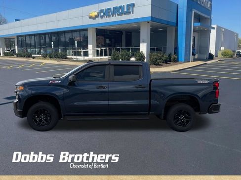 Used 2020 Chevrolet Silverado 1500 Custom Trail Boss w/ Custom Convenience Package AWD/4WD image 2