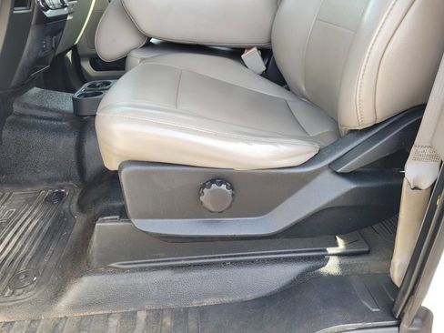 Used 2019 Ford F550 2WD SuperCab Super Duty image 17