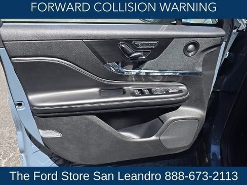 Used 2023 Lincoln Corsair Reserve w/ Equipment Group 202A FWD image 9
