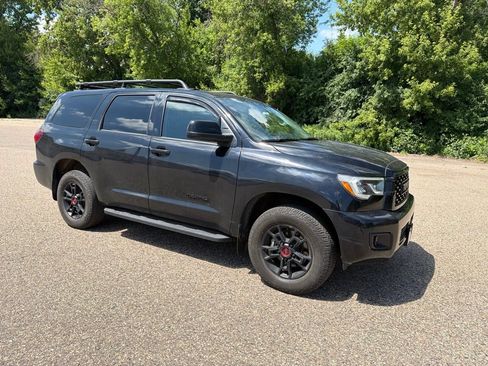 Used 2022 Toyota Sequoia TRD Pro AWD/4WD image 13