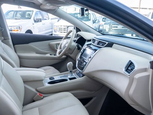 Used 2018 Nissan Murano Platinum AWD/4WD image 16