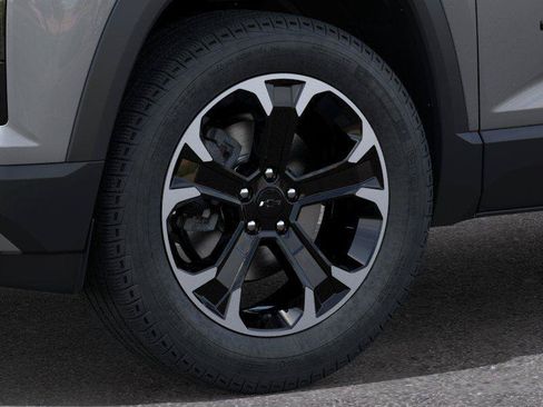 New 2027 Chevrolet Equinox LT w/ Safety and Technology Package FWD image 9