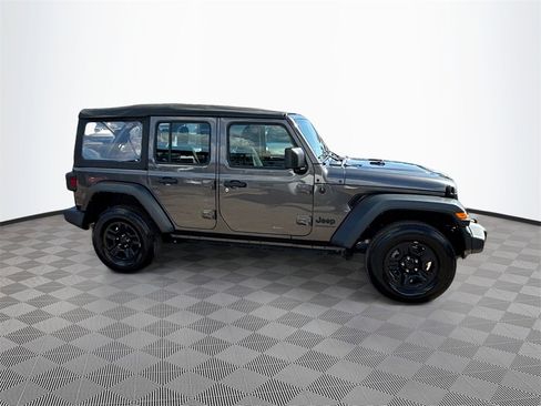 Used 2023 Jeep Wrangler Sport image 5