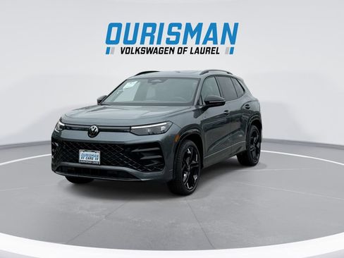 New 2026 Volkswagen Tiguan SE R-Line FWD image 4