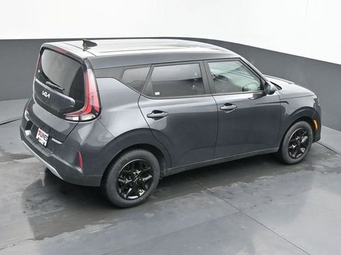 Used 2025 Kia Soul LX w/ LX Technology Package FWD image 20