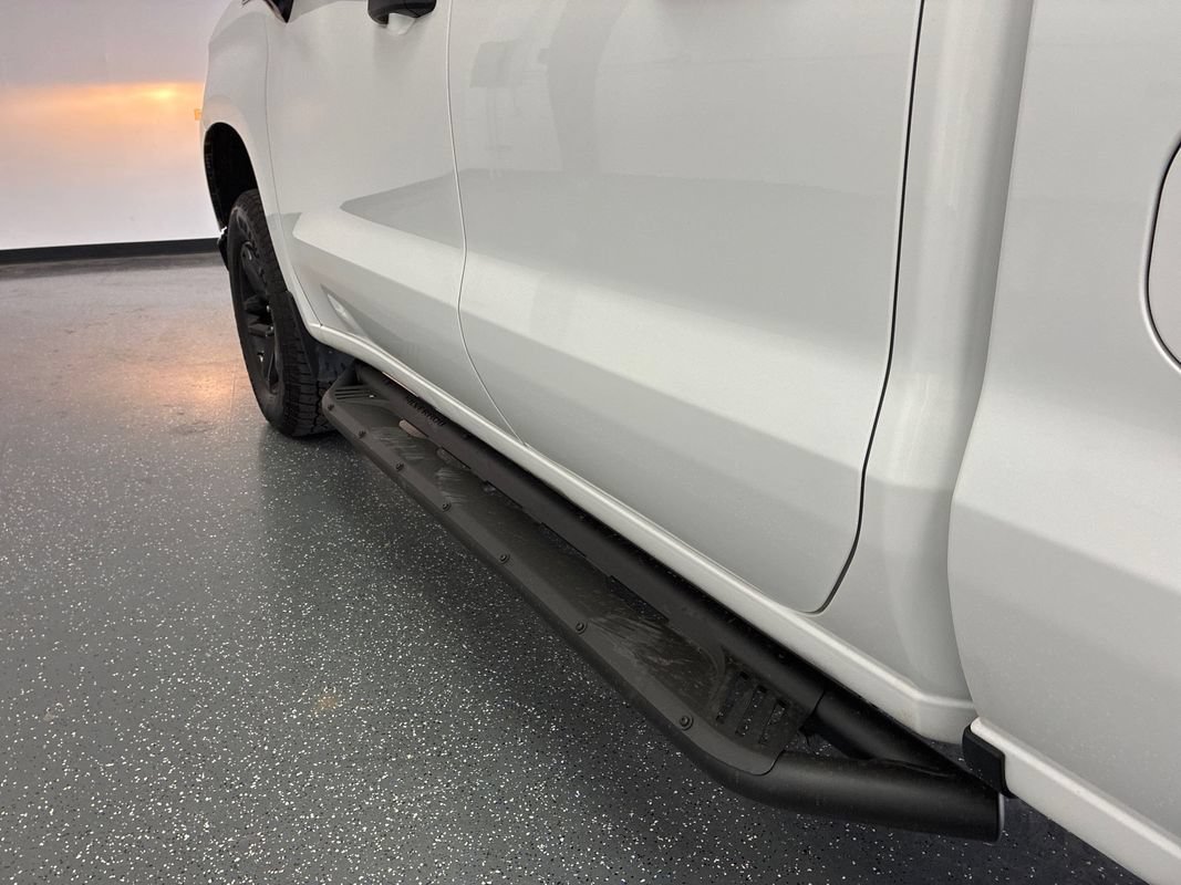 Used 2020 Chevrolet Silverado 1500 Custom Trail Boss AWD/4WD image 17