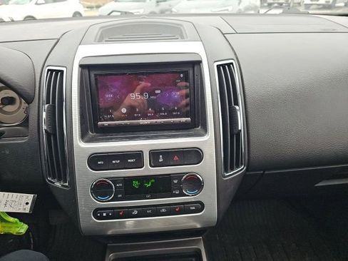 Used 2010 Ford Edge SEL image 37
