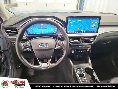 Used 2025 Ford Escape Platinum AWD/4WD image 8