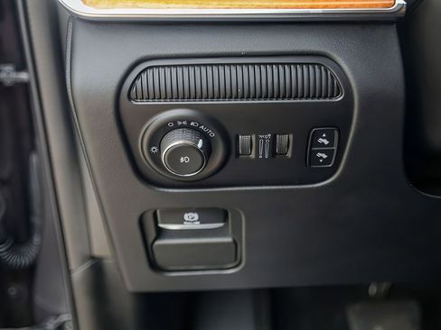 Used 2022 Jeep Grand Wagoneer Series III w/ Flexible Seating Group AWD/4WD image 18