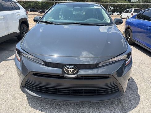 Used 2026 Toyota Corolla LE FWD image 2