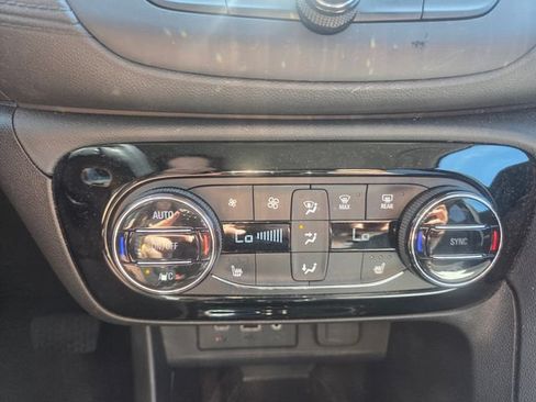 Used 2023 Buick Encore GX Select w/ Sport Touring Package AWD/4WD image 29