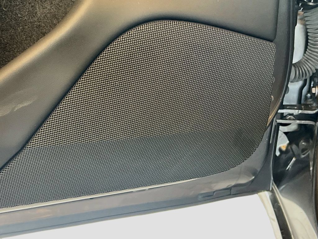Used 2025 Tesla Model 3 Long Range RWD image 19